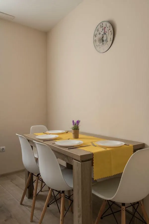 Margis Home 布尔加斯 公寓